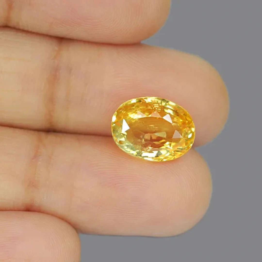 Natural Pukhraj (Yellow Sapphire) - Image 4